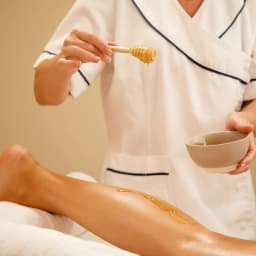 Gold Full Leg Bleach Salon Men